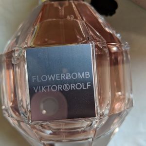 Viktor & Rolf Flowerbomb 3.4oz EDP